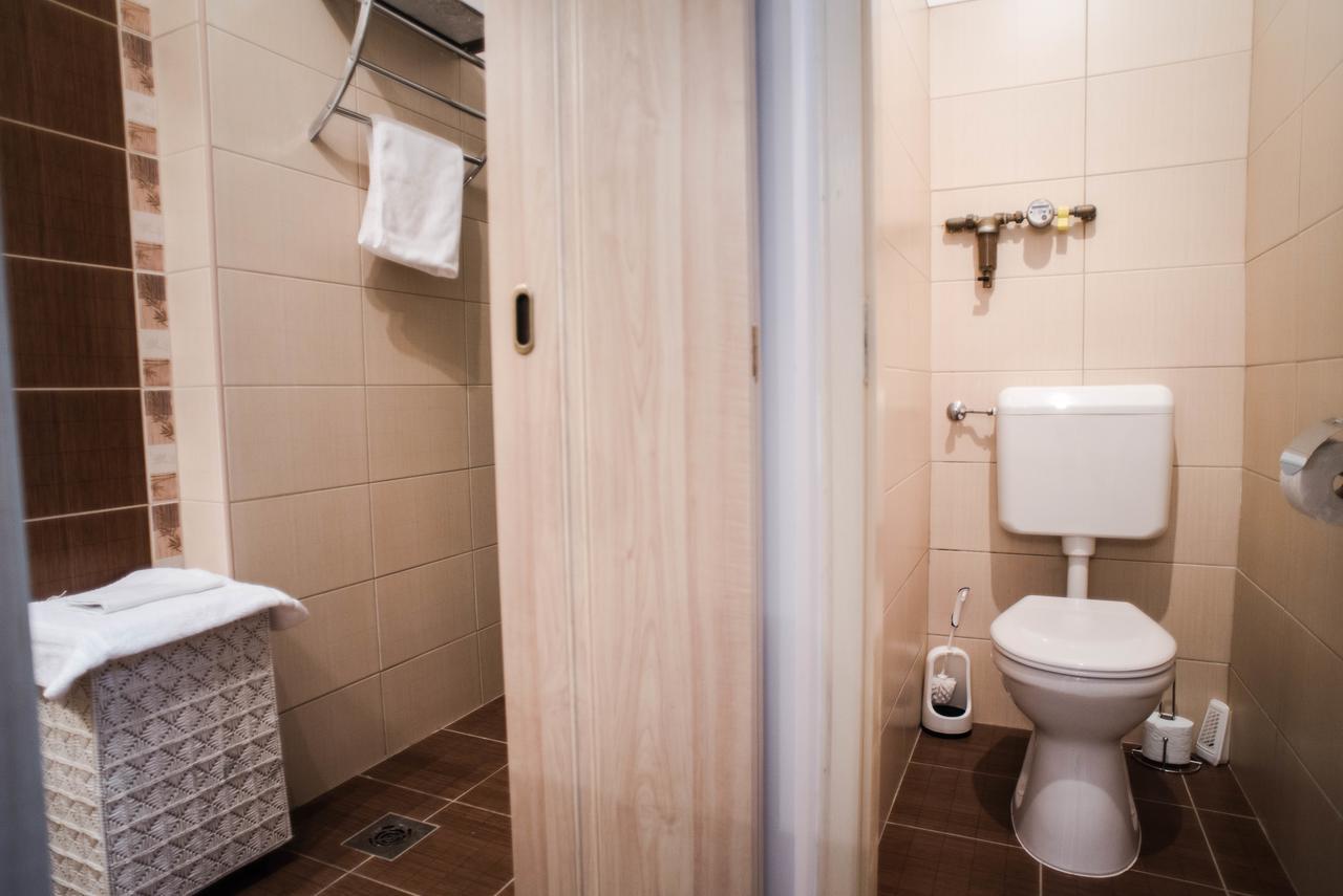 Garden Trees Apartment Будапеща Екстериор снимка